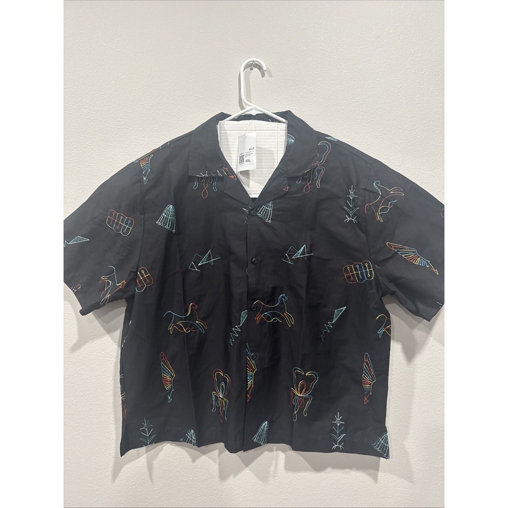 Forever 21 Men's XXL Black Embroidered Short Sleeve‎ Button Up Shirt